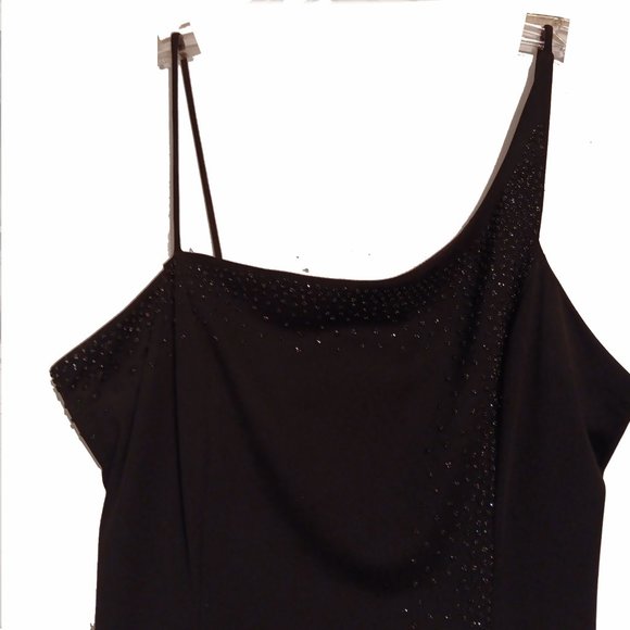 •	Dollar One Shoulder Front Slit Black with Decorative Highlights Size Medium - Picture 3 of 9